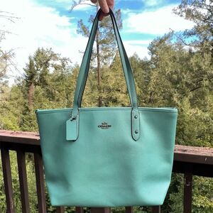 COACH Shoulder Bag City Zip Tote Bag Sea Foam Green Gunmetal Hardware AUTHENTIC